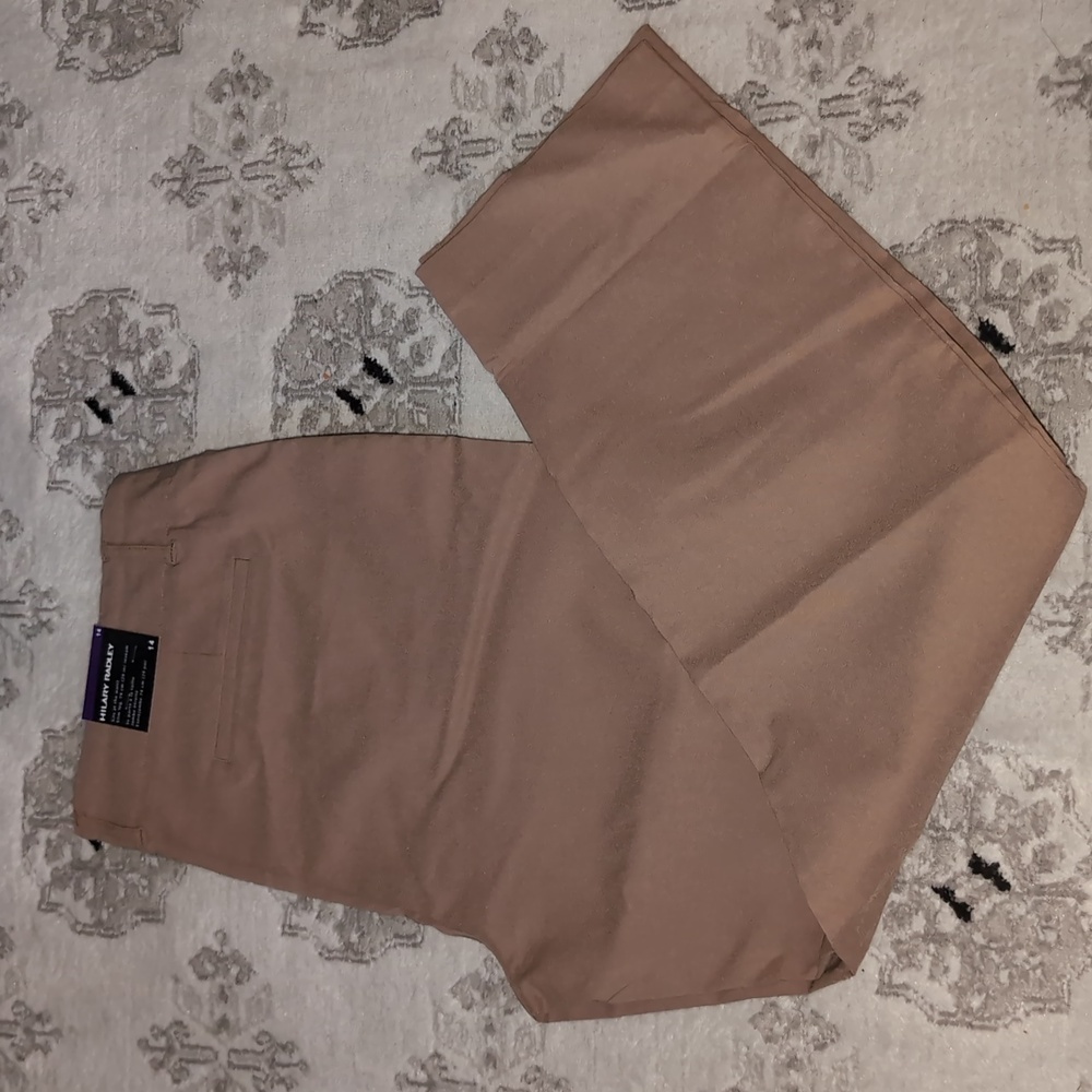 Sz 14; Hilary Radley Pull on Beige Slim Leg Pants